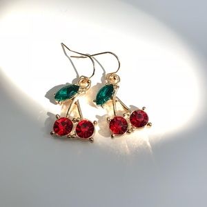 Cute 🍒 cherry earrings